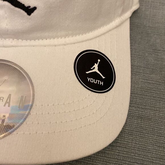 New! Youth Nike Air Jordan Jumpman Cap Hat White Red Adjustable Velcro Closure - Picture 2 of 7